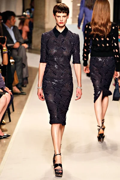 Look 37